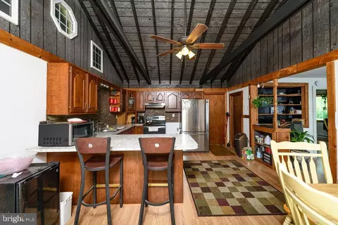 Kitchen - 300 Pine St, Hammonton, NJ 08037 photo 4 of 4