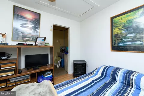 Bedroom - 300 Pine St, Hammonton, NJ 08037 photo 3 of 5