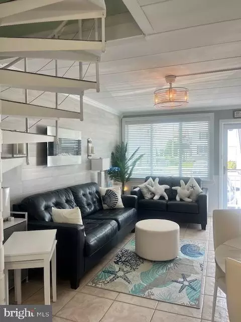 9510 Amherst Ave N #121, Margate City, NJ 08402