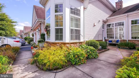 14 Ables Run Dr, Absecon, NJ 08201