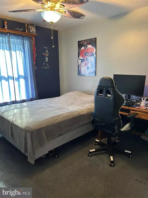 Bedroom - 2261 Eighth Ave, Hammonton, NJ 08037 photo 2 of 3