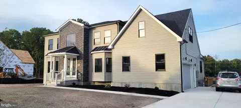 116 Delaware Ave, Egg Harbor Twp, NJ 08234