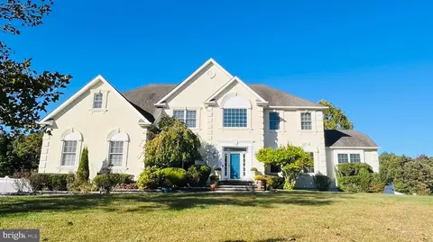 27 Marshall Dr, Egg Harbor Township, NJ 08234