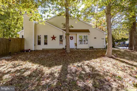 722 Whalers Cove Ct, Absecon, NJ 08205