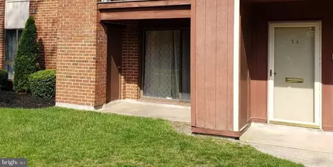 11 Shore Rd #2A, Somers Point, NJ 08244