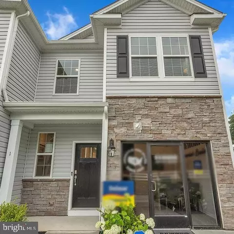 137 Corolla Dr, Egg Harbor Township, NJ 08234