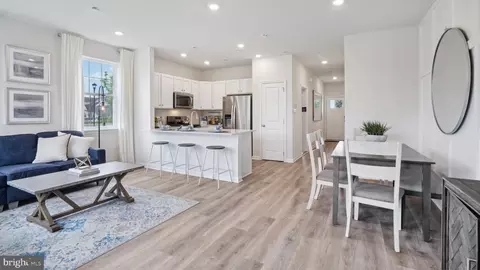 129 Corolla Dr, Egg Harbor Township, NJ 08234