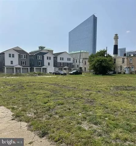 4 S New Hampshire Ave, Atlantic City, NJ 08401