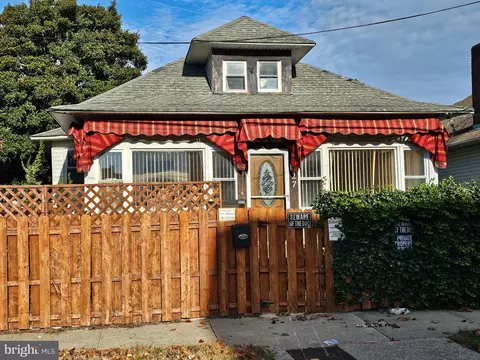 3827 S Atlantic, City, NJ 08401