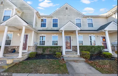 77 Jamestown Blvd, Hammonton, NJ 08037