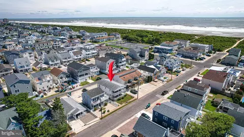 341 36th St S, Brigantine, NJ 08203