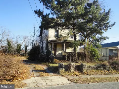 114 N 3rd St, Pleasantville, NJ 08232
