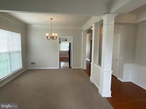 Entry Way - 32 Leah Ct, Hammonton, NJ 08037 photo 2 of 5