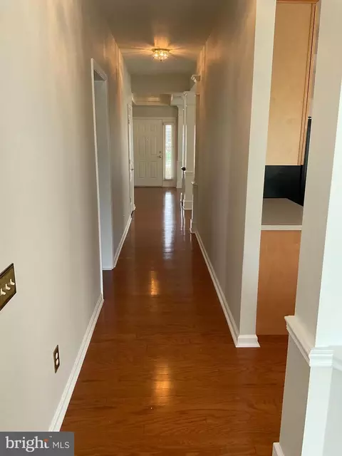 Entry Way - 32 Leah Ct, Hammonton, NJ 08037 photo 5 of 5