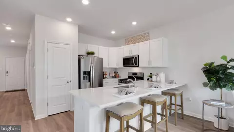 205 Hermosa Dr, Egg Harbor Township, NJ 08234