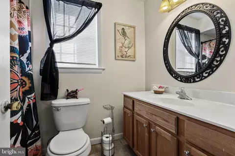 Bath - 232 Grape St, Hammonton, NJ 08037 photo 3 of 3