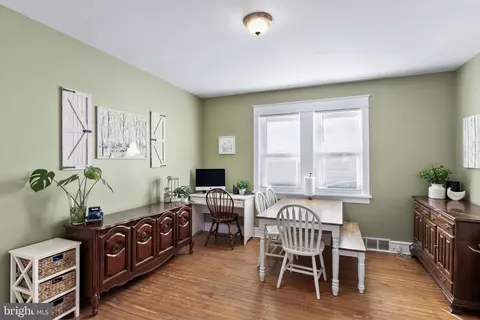 Dining - 232 Grape St, Hammonton, NJ 08037 photo 1 of 1