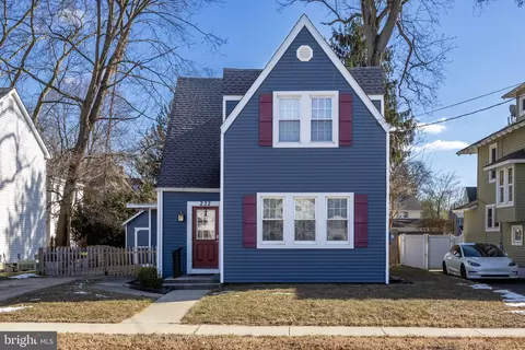 Exterior - 232 Grape St, Hammonton, NJ 08037 photo 3 of 6