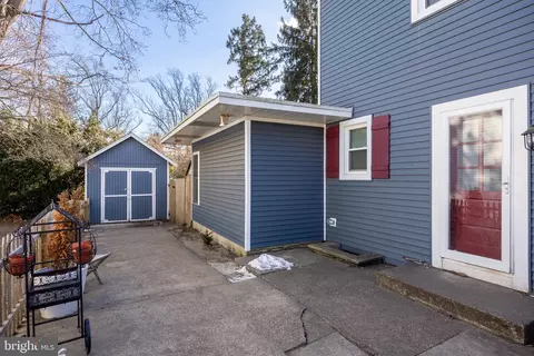 Exterior - 232 Grape St, Hammonton, NJ 08037 photo 5 of 6