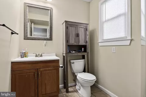 Bath - 232 Grape St, Hammonton, NJ 08037 photo 1 of 3