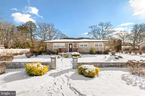 132 Bernard Ave, Egg Harbor Township, NJ 08234