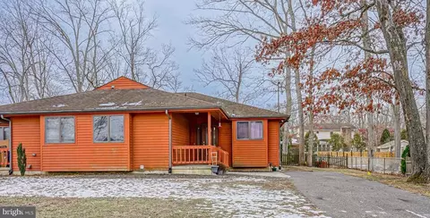 215 W B W Arctic Ave, Minotola, NJ 08341