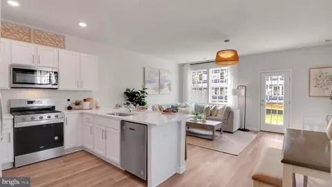 111 Corolla Dr, Egg Harbor Township, NJ 08234