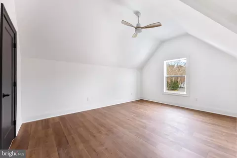 Bedroom - 424 E Brook Ln, Galloway, NJ 08205 photo 3 of 6