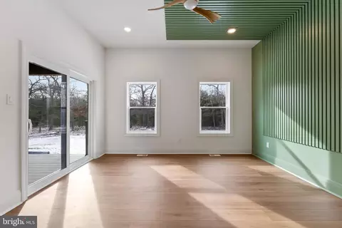 Living - 424 E Brook Ln, Galloway, NJ 08205 photo 7 of 7