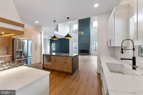 Entry Way - 424 E Brook Ln, Galloway, NJ 08205 photo 1 of 8