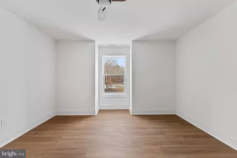 Bedroom - 424 E Brook Ln, Galloway, NJ 08205 photo 5 of 6