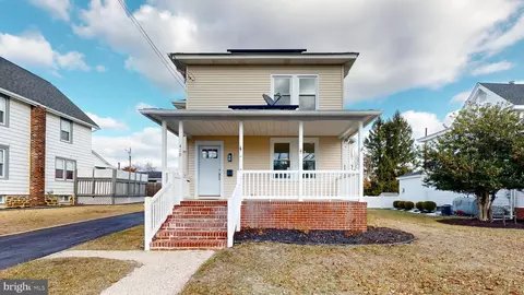 419 N 2nd St, Hammonton, NJ 08037