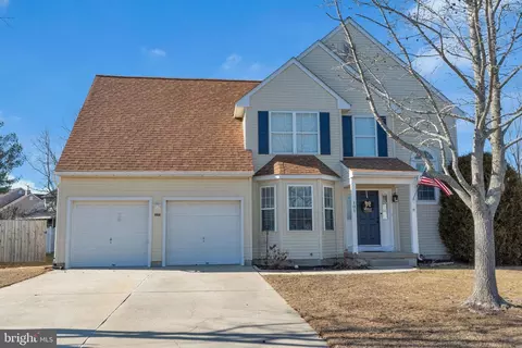 101 Yardley Ct, Egg Harbor Township, NJ 08234