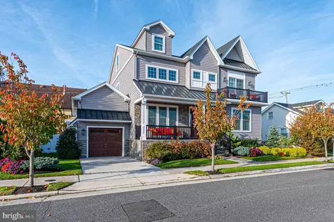 420 N Delavan Ave, Margate City, NJ 08402