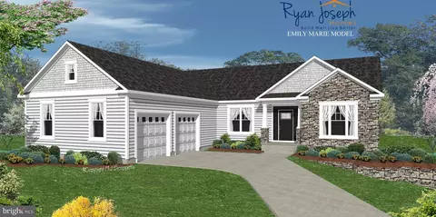 828 Chew Rd N, Hammonton, NJ 08037