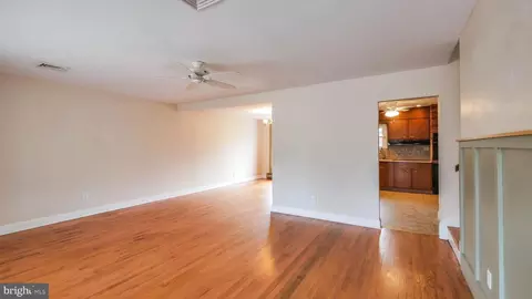 Living - 1107 Breakers Ave, Absecon, NJ 08201 photo 2 of 3
