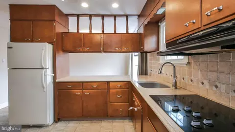 Kitchen - 1107 Breakers Ave, Absecon, NJ 08201 photo 2 of 2