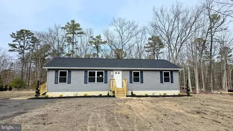 649 Weymouth Rd, Buena, NJ 08310
