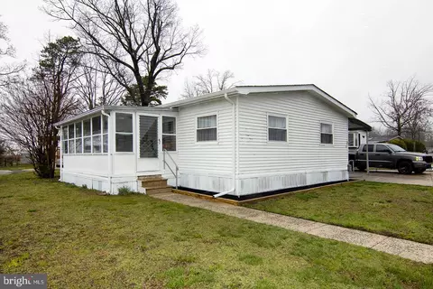 153 Country Ln, Buena, NJ 08310
