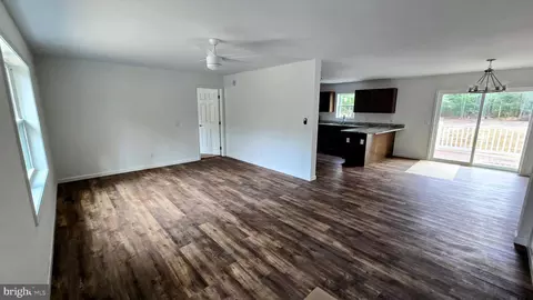 Entry Way - 625 Weymouth Rd, Buena, NJ 08310 photo 8 of 14