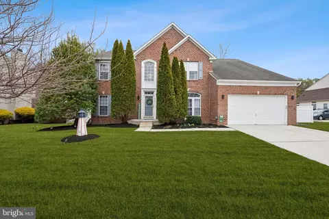 325 Blossom Cir, Egg Harbor Township, NJ 08234
