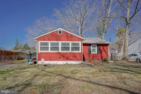 6213 Roberts Ave, Mays Landing, NJ 08330