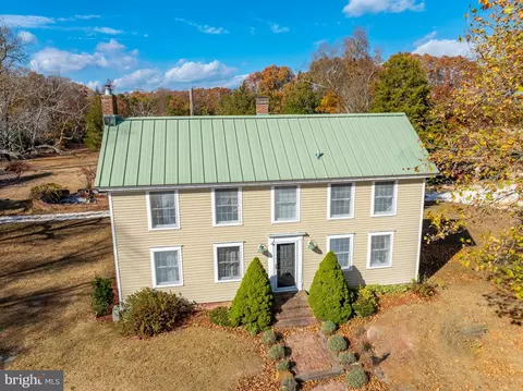 105 Thompson Ln, Egg Harbor Township, NJ 08234