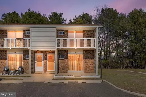 25 Toni Lynn Ct, Hammonton, NJ 08037