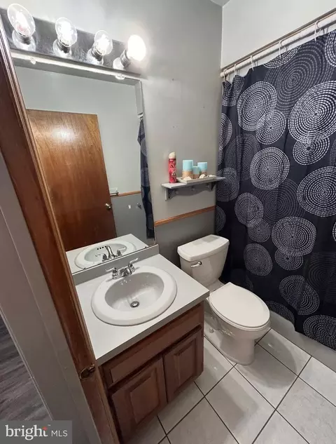 425 Pleasant St E, Hammonton, NJ 08037 photo 5