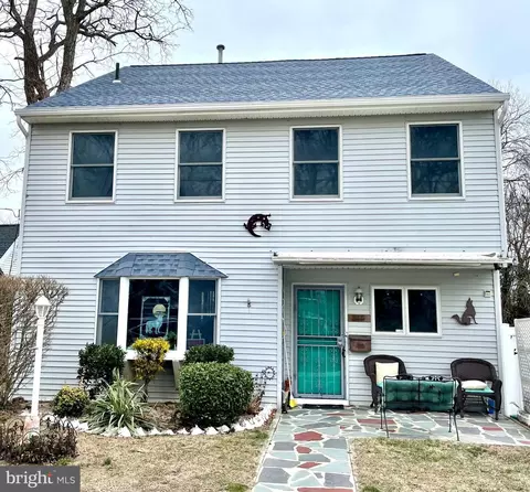 810 3rd St, Somers Point, NJ 08244