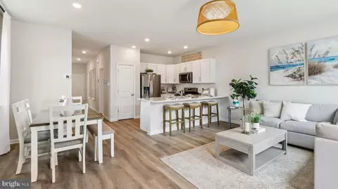 219 Hermosa Dr, Egg Harbor Township, NJ 08234