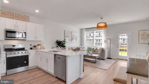 223 Hermosa Dr, Egg Harbor Township, NJ 08234