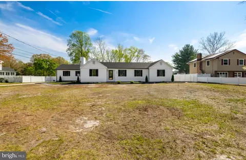 744 N 4th St, Hammonton, NJ 08037