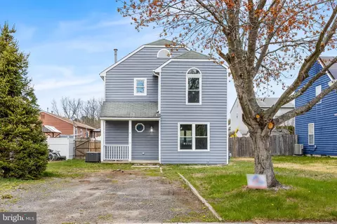 6 Plymouth Ter, Egg Harbor Township, NJ 08234